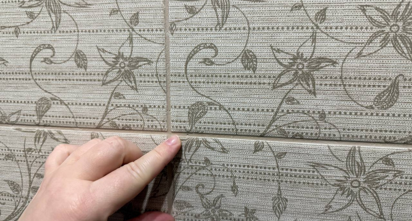 50 граммов волшебства: смешайте это с содой, и плитка в ванной заблестит, как новая — даже швы станут белоснежными