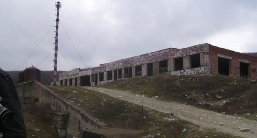 Почему детская соматическая больница в Новороссийске превратилась в заброшку, так и не открывшись: воспоминания старожил