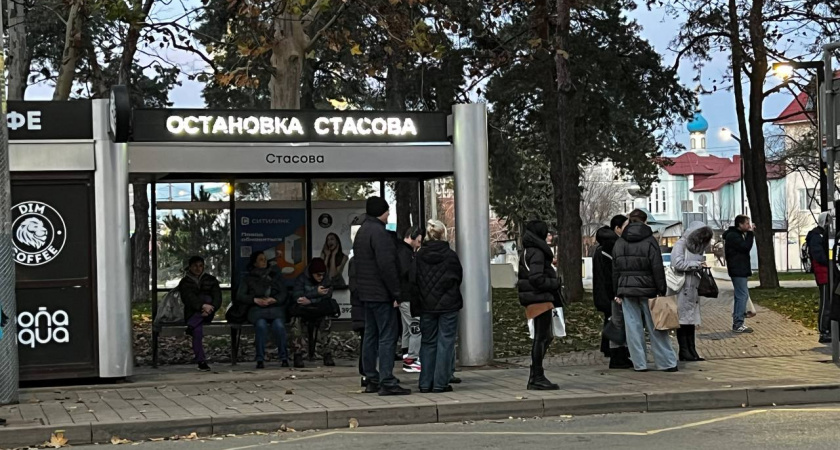 Снова грабят в автобусах: старая схема вернулась и обманывает доверчивых