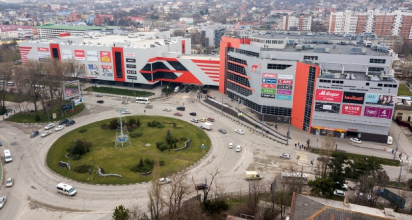 В Новороссийске эвакуировали посетителей торгового центра «Красная площадь» 