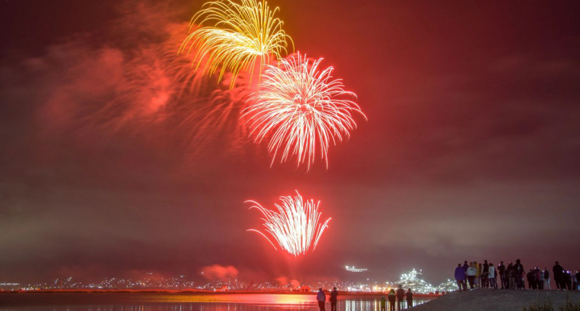 В Новороссийске отменили праздничный салют после массовой атаки БПЛА 