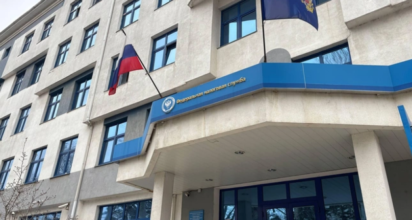 Начальника краснодарской налоговой подозревают в причастности к махинациям с землей в Крымском районе: в его кабинете прошел обыск 