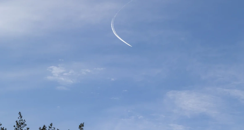 Сирены в Новороссийске: город отражает угрозу атаки беспилотников  Текст новости:  В Новороссийске объявлена угроза атаки беспилотных летате