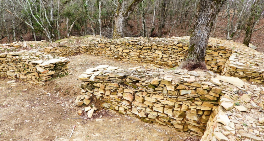 История под ногами: в Абрау-Дюрсо под Новороссийском находятся остатки древней башни времен Боспорского царства - координаты