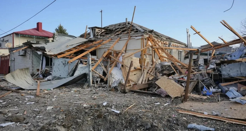 В Новороссийске начались обходы домов, поврежденных в результате ночной атаки: люди получат выплаты