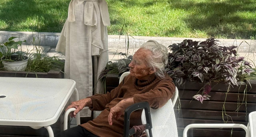 Конфуций предупреждал: жить рядом с детьми в старости — значит потерять их навсегда