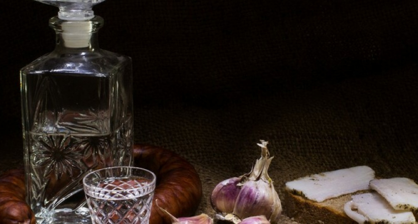 Выпивать станет дорого: в России взлетит цена на водку 