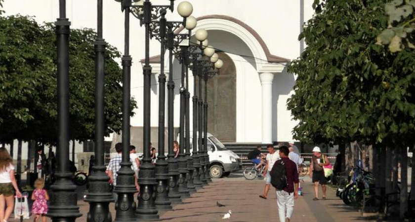 Дожились! В Новороссийске с бульвара Черняховского вороют лавочки