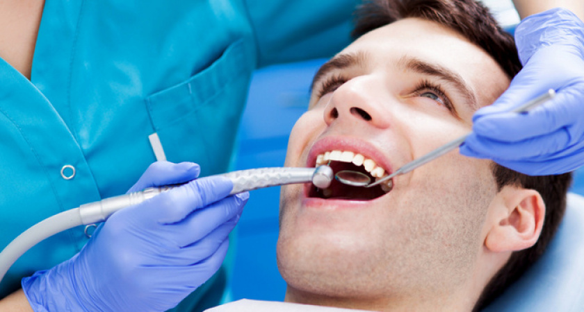 Срочно лечим зубы: Цены на стоматологические услуги взлетят минимум на 30% уже к Новому году