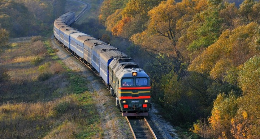Два поезда столкнулись лоб в лоб в Ульяновской области