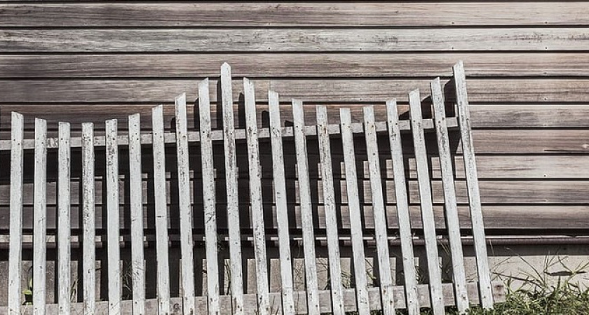 Дачников трясет от ярости: уже с 17 мая на участках начнут сносить заборы