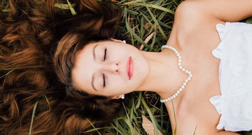 Овнов ждет динамичный и непредсказуемый день, а Весов предостерегают от необдуманных решений