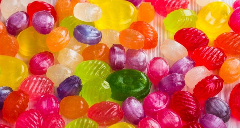 Детям давать нельзя: Роскачество рассказало, какие конфеты нужно обходить стороной
