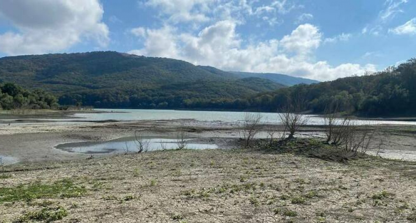 Неберджаевское водохранилище обмелело: Новороссийску грозят проблемы с водой? 