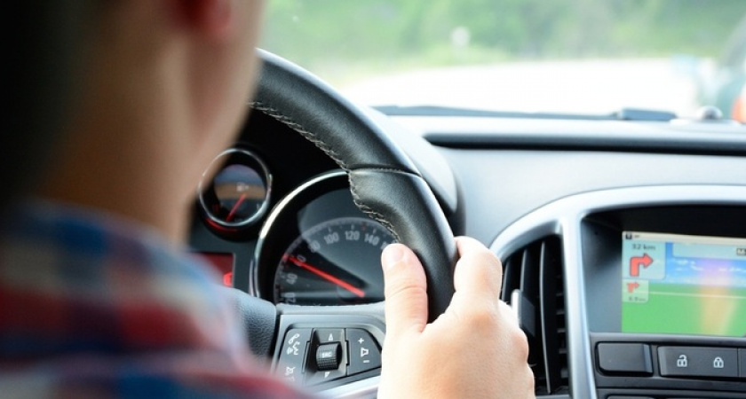 Это должен сделать каждый водитель до 23 февраля. Иначе можно остаться без прав