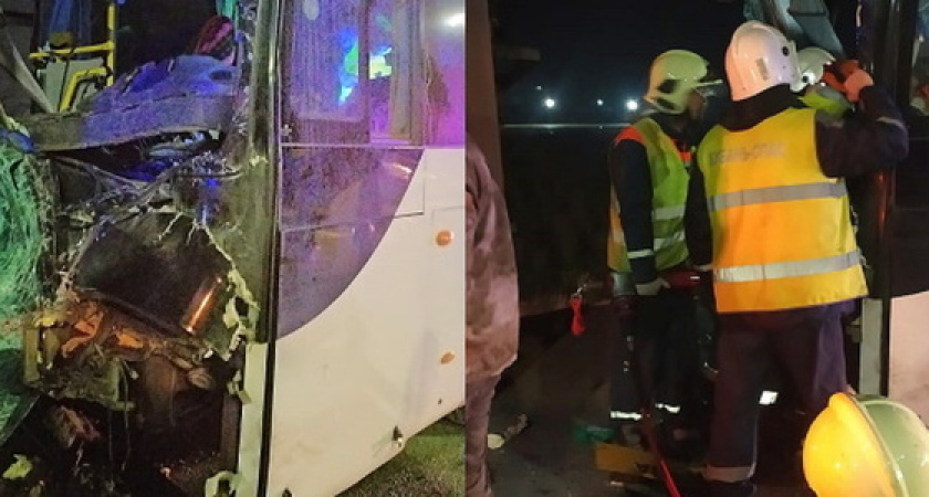 Кабина всмятку, водитель зажат: под Новороссийском пассажирский автобус влетел в стоящий КамАЗ