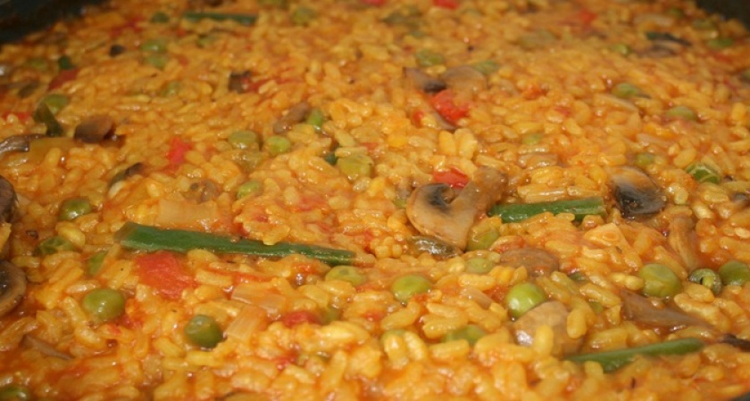 Плов будет вкуснее, чем на Востоке: обжаривайте продукты только в таком порядке — хитрость кулинаров