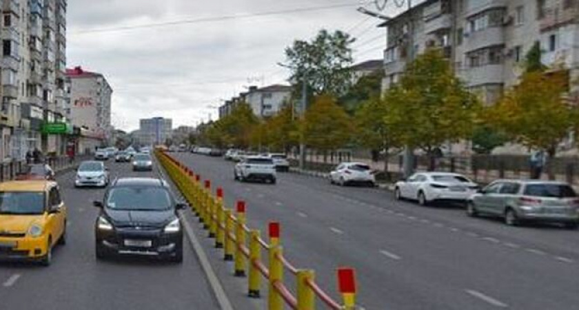 Контроль за туристическими автобусами, запрет стоянки в Абрау и новая камера фиксации скорости: какие изменения ждут новороссийцев на дорогах