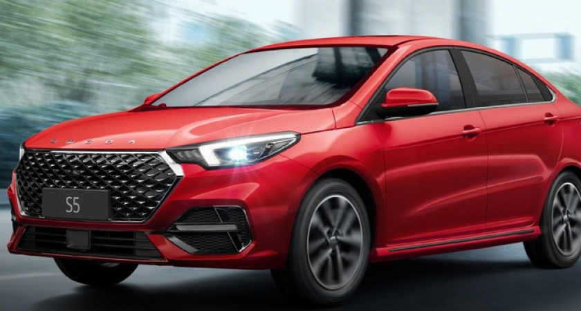 Летние опции седана OMODA S5: умный климат-контроль с заботой о чистоте воздуха и панорамный люк