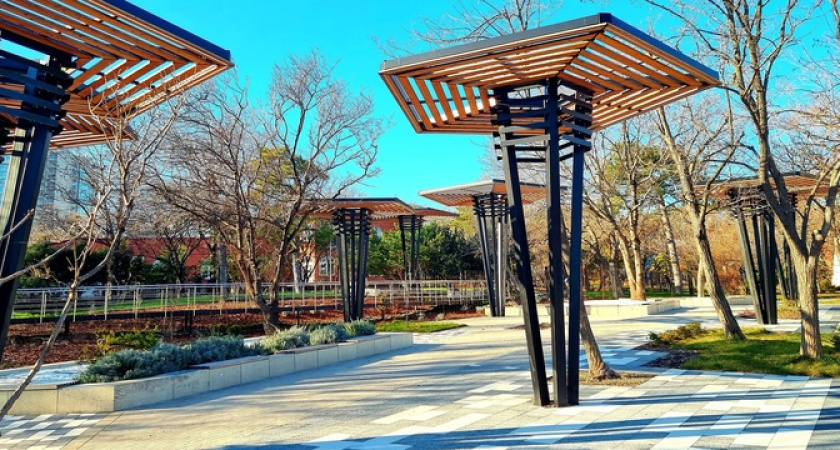 Курортный, Царский и Бедный: сколько раз переименовывали новороссийский парк Фрунзе