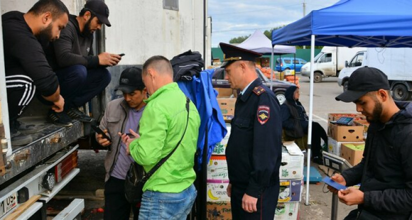 Из Новороссийска выдворят на Родину 17 иностранцев