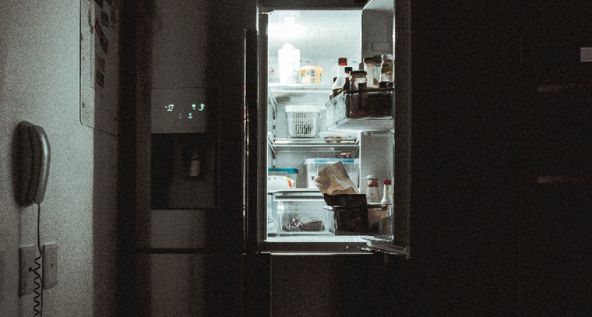 Диетологи рассказали: какие продукты не следует употреблять в вечернее время