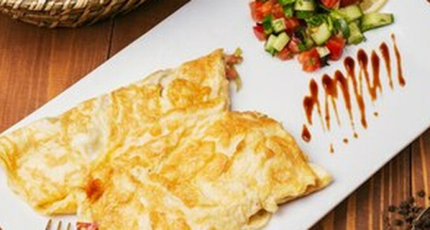 Все гости попросят рецепт: три необычные начинки блинов