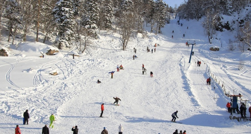 Куда новороссийцам ехать за снегом этой зимой: ближайшие локации с великолепной природой