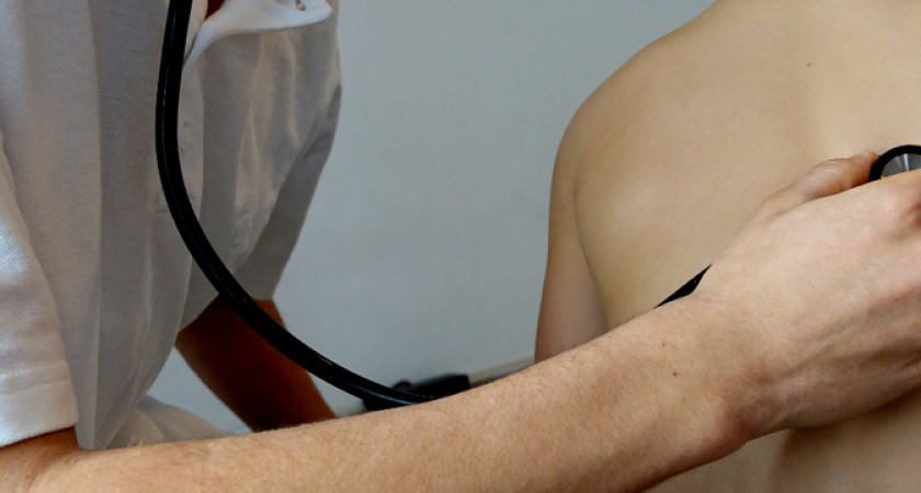 Тяжелая ситуация с нехваткой кадров. По данным Минздрава в России не хватает 100 тысяч медработников