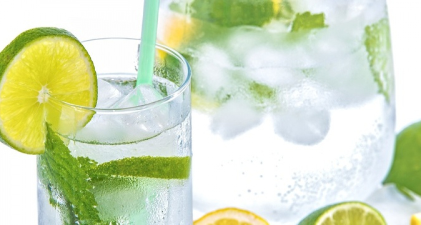 Дети пьют без остановки: берем киви и лимон и готовим домашний лимонад