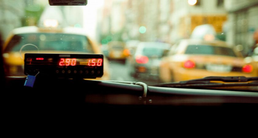 Какое такси дешевле и лучше: Роскачество проверило сервисы на обман клиентов