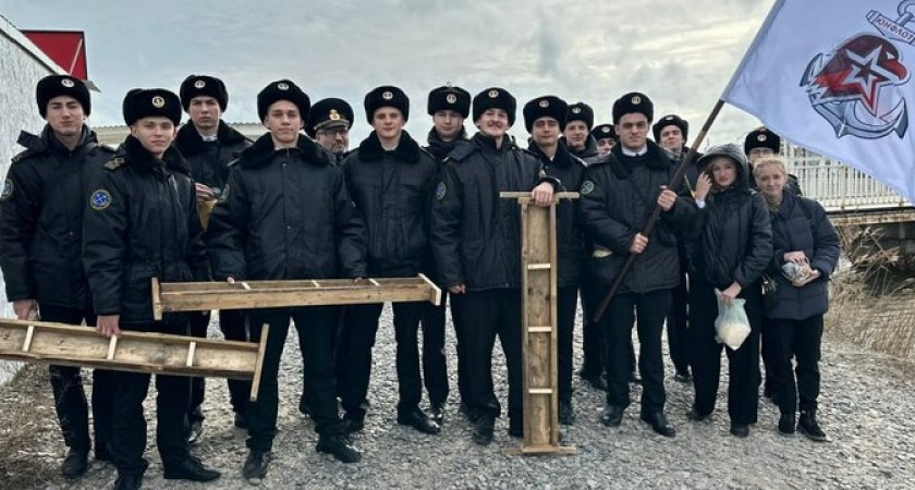 Новороссийские курсанты Морского колледжа попали в объектив Первого канала 