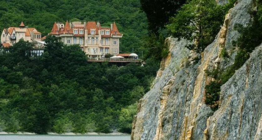 На территории Абрау-Дюрсо под Новороссийском будут строить апартаменты