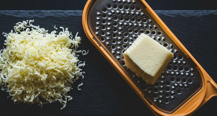 Не берите даже бесплатно: Роскачество назвало худшие марки сыра — они популярны у многих