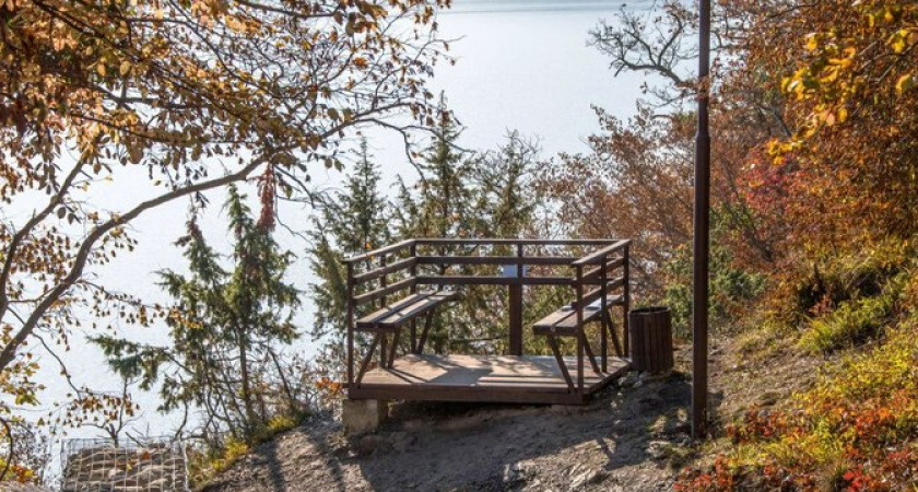 Незабываемые пейзажи и гармония с природой: экотропы Новороссийска надели осенние наряды 