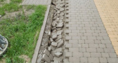 На одной из самых молодых улиц Новороссийска провалилась плитка