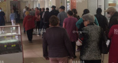 В поликлинике Новороссийска очередь не только в регистратуру и кабинеты, но и в лифт