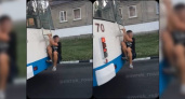 Подросток-зацепер устроил экстремальную езду на троллейбусе в Новороссийске