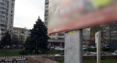 Огласка помогла: в Новороссийске рекламный щит, закрывающий обелиск, будет демонтирован