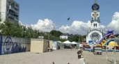 Новороссийский пляж «Нептун» превратился в рынок