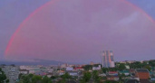 Огромная радуга зависла над Новороссийском: 10 красочных фото и видео
