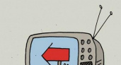 По телевизору за окном