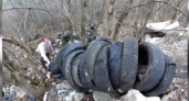 Сотни покрышек и горы пластика вывезли джиперы и байкеры из ущелья Новороссийска: видео генеральной уборки