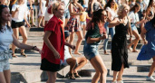 Танцуют все: Zumba в Абрау-Дюрсо
