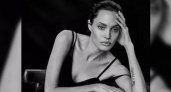 Известную актрису Анджелину Джоли доставили в больницу в критическом состоянии