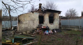 Под Новороссийском пожар полностью уничтожил дом пенсионерки: сейчас женщина остро нуждается в помощи