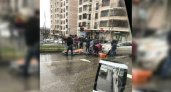 В Новороссийске на светофоре сбили 84-летнюю пенсионерку: на месте ДТП работала «скорая помощь»