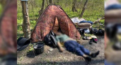 В Новороссийске в лесном массиве нашли труп мужчины в палатке