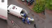В Новороссийске девушка упала с 8 этажа, развешивая белье на балконе