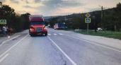 В пригороде Новороссийска фура сбила девочку на пешеходном переходе